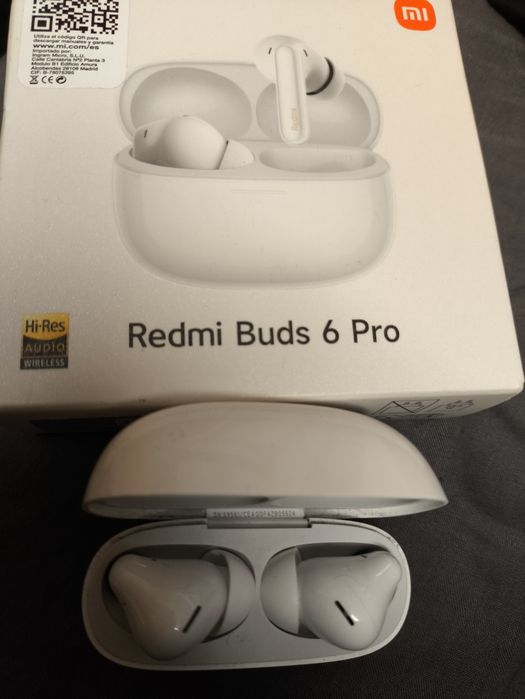 Earbuds / Auriculares Redmi Buds 6 Pro Brancos