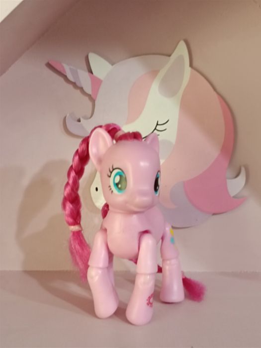 My Little Pony Pinkie Pie kompletna G4 Hasbro figurka MLP