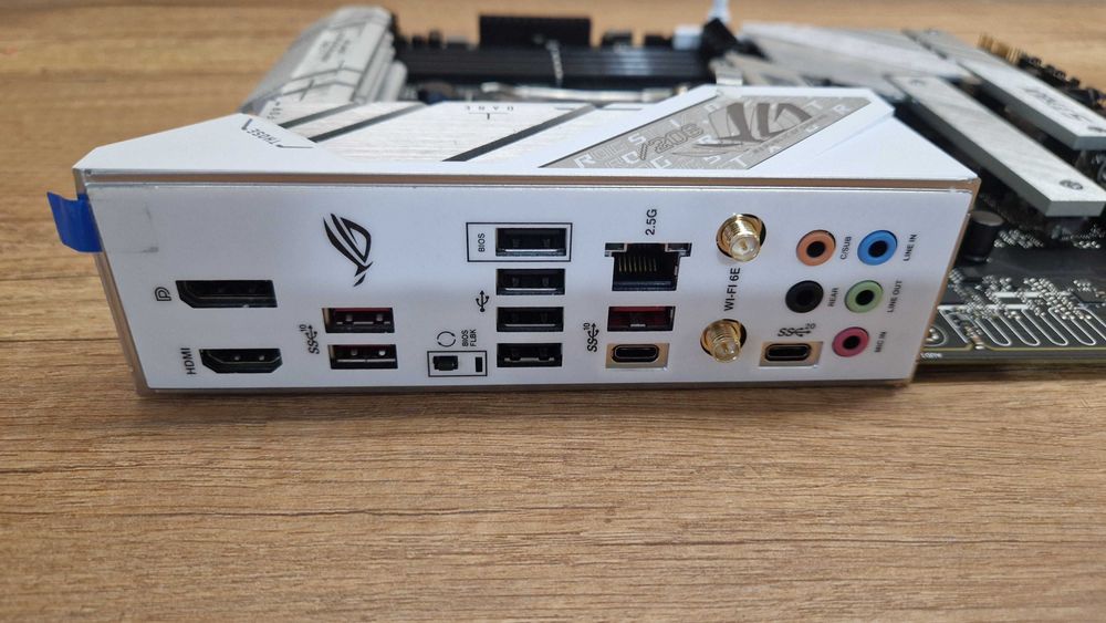 Płyta główna Asus Rog Strix B650-A Gaming Wifi box gwarancja nr 499817