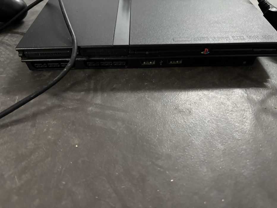 PlayStation 2 (PS2) Slim + 2 comandos