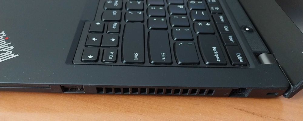 Lenovo ThinkPad T490 i5-8265U 8GB Ram DDR4 dysk NVMe SSD 256GB Win 11