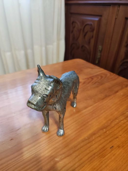 peça de decoração em estanho