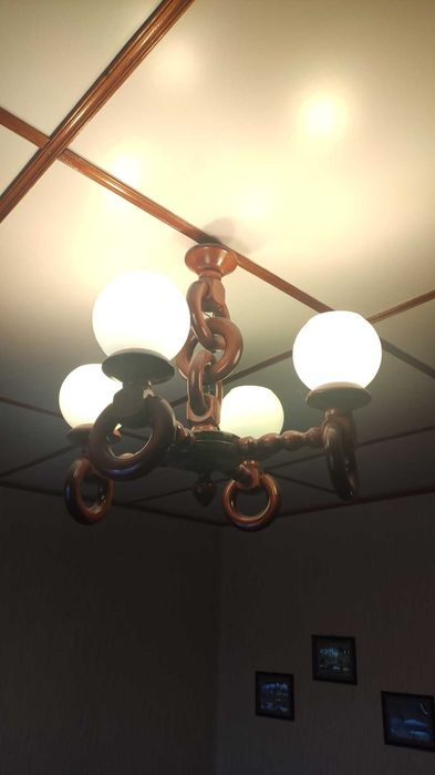Drewniana lampa wisząca, sufitowa (drewno, ciemny brąz)
