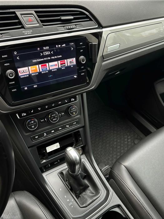 Volkswagen Touran      2017