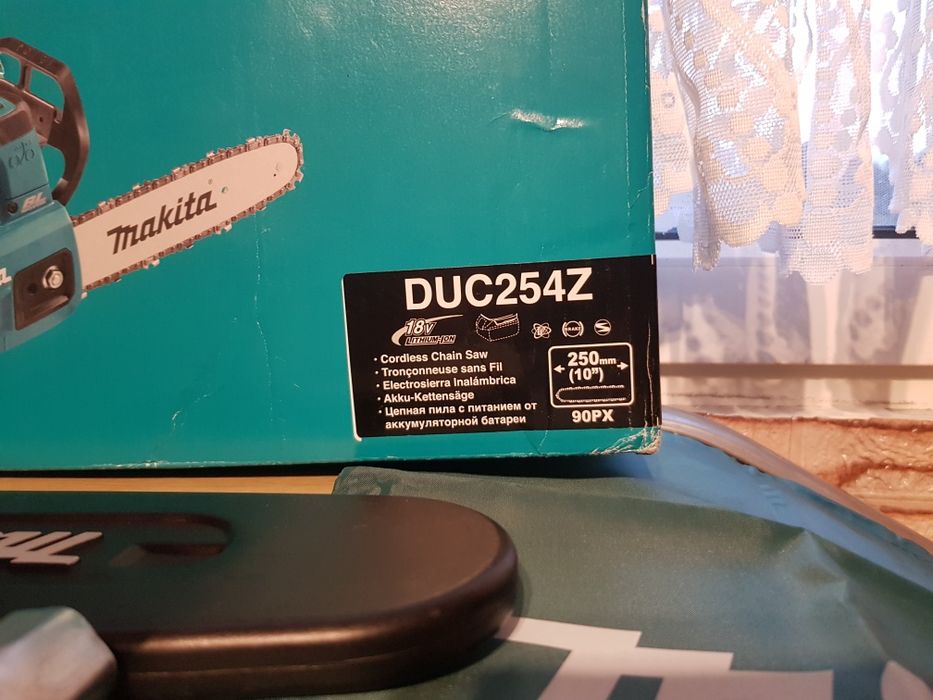 Piła łańcuchowa Makita Duc254Z