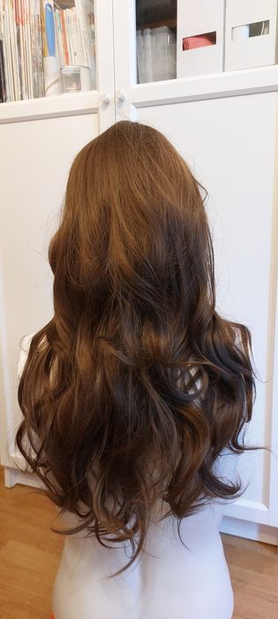 Peruka nowa jak naturalna brąz