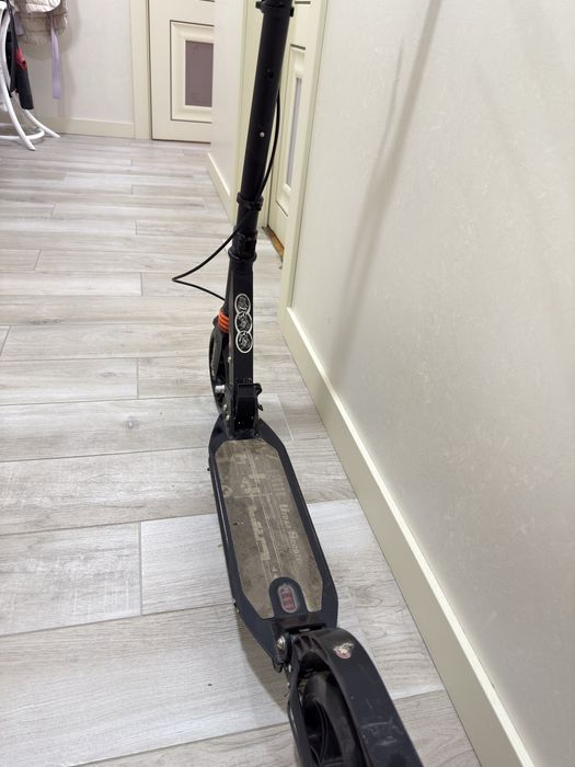 Самокат 10+ в коробці з ручкою