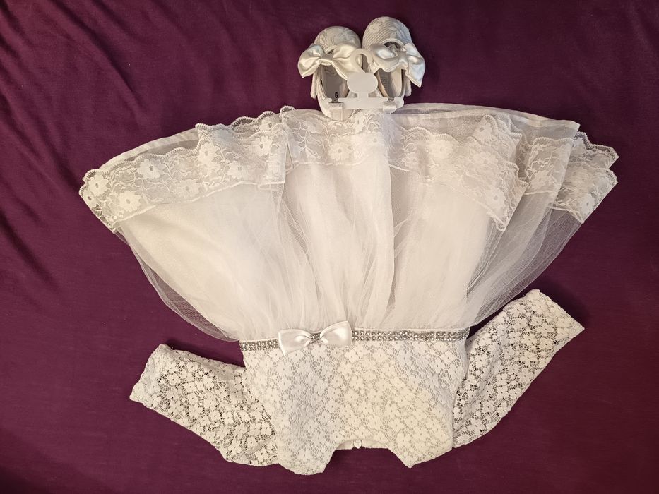 Sukienka do chrztu/okazjonalna +buciki  rozmiar 68