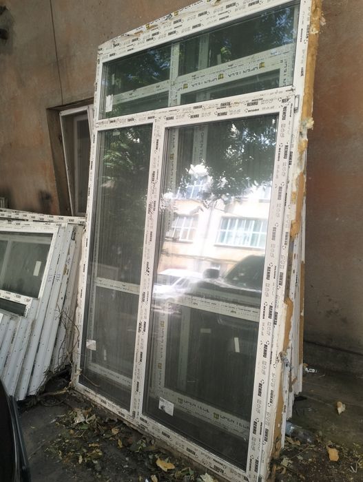 Балконные панорамные блоки разных размеров с новостроя