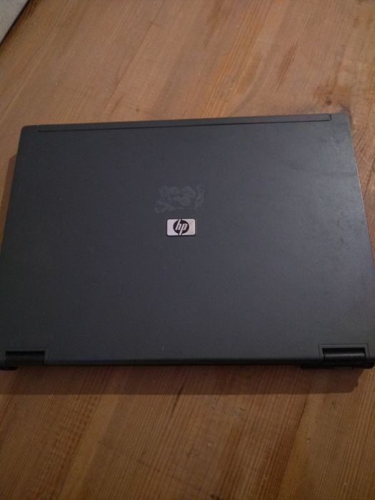 Laptop HP Compaq nc8430