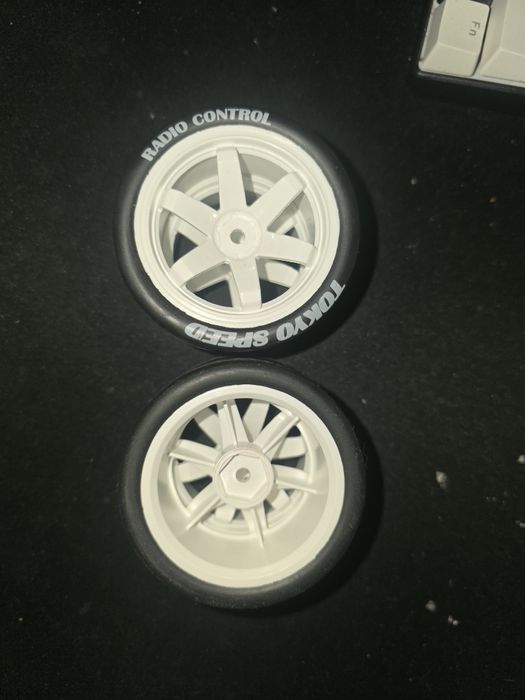 Pneus carro rc novos