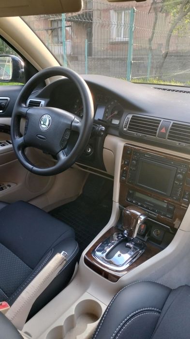 Skoda Superb 2004г