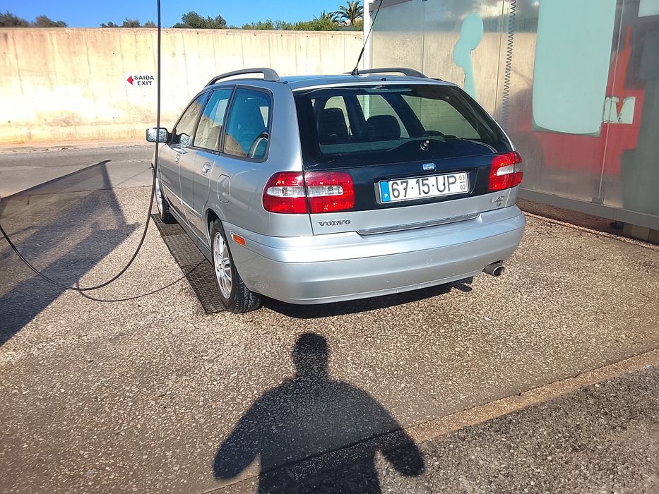 Volvo V40 1.6 bom estado