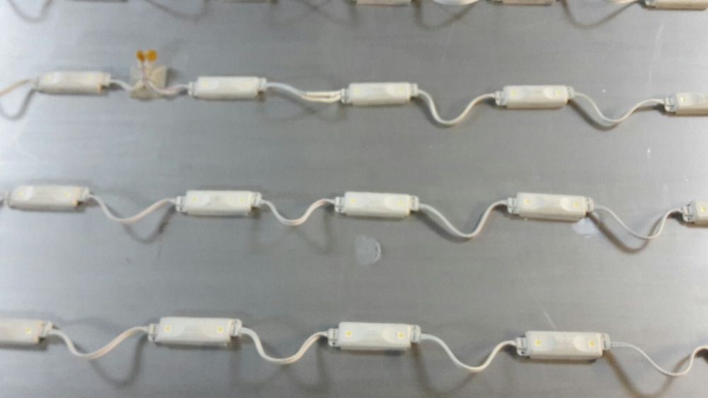 Reklama podświetlana