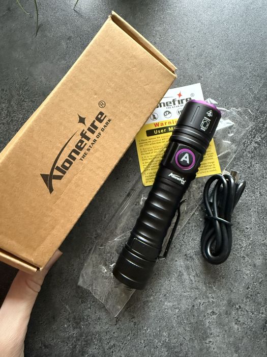 Mocna 395nm latarka Led UV aluminiowa z akumulatorkiem z klipsem