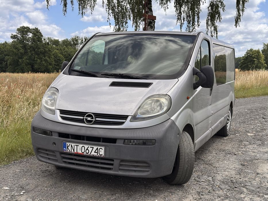Opel vivaro 2005r 1.9 dci long