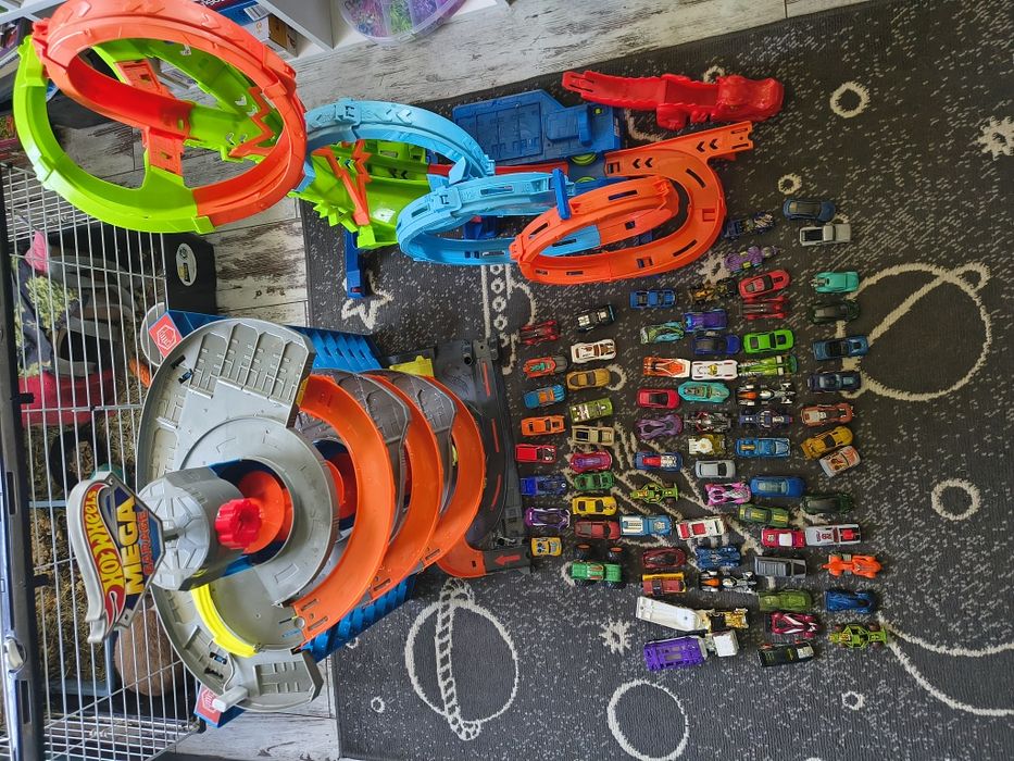 Garaż, tor, autka hot wheels