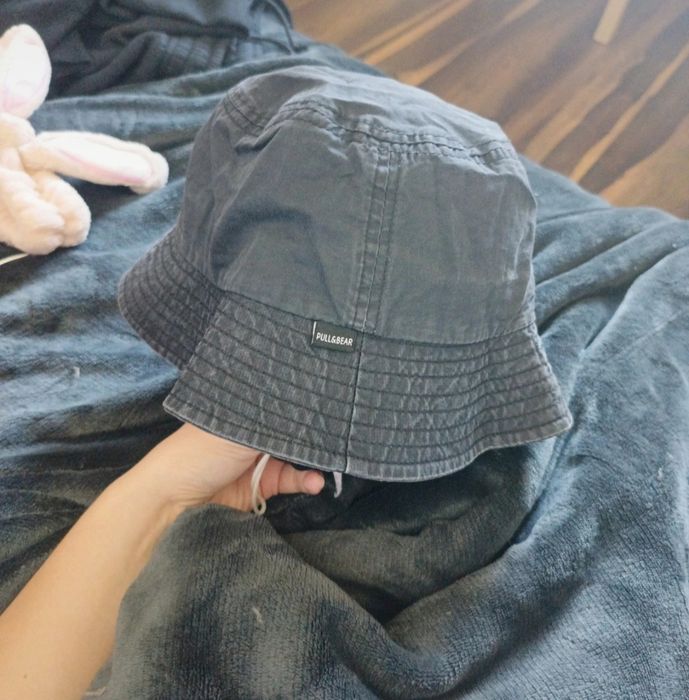 czarna bucket hat/rybaczka pull & bear