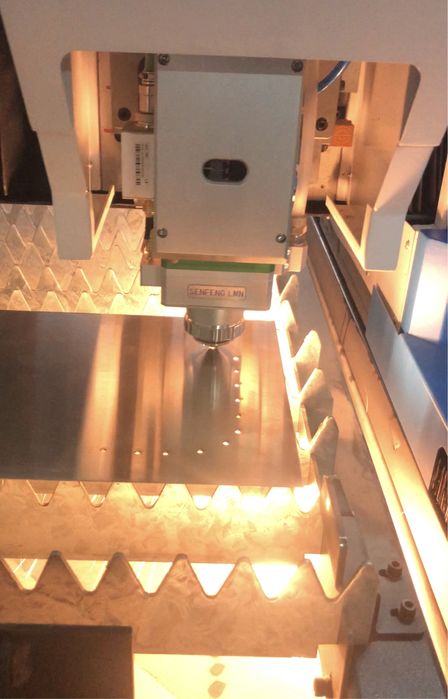 Лазерна різка металу алюмінію гравіювання гнуття