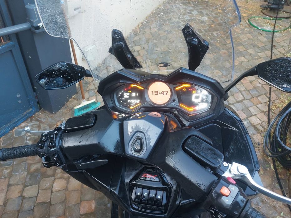 Kymco AK 550 – 2023 – 14.552 km