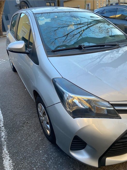 Vendo Toyota Yaris  1.0 VVT-i Active — photo 2