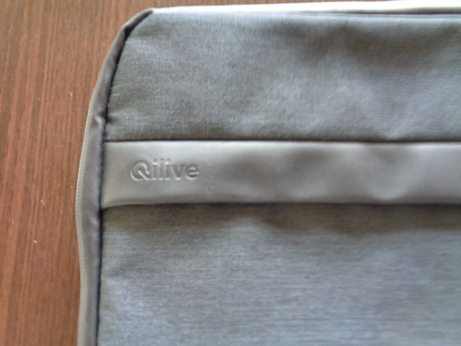 Etui, pokrowiec na laptopa 15,6 - uszkodzony zamek