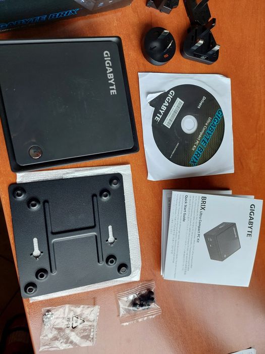 Mini PC Gigabyte GB-BACE-3160 BWUP Intel J3160 4x 2,24 GHz 2 GB RAM