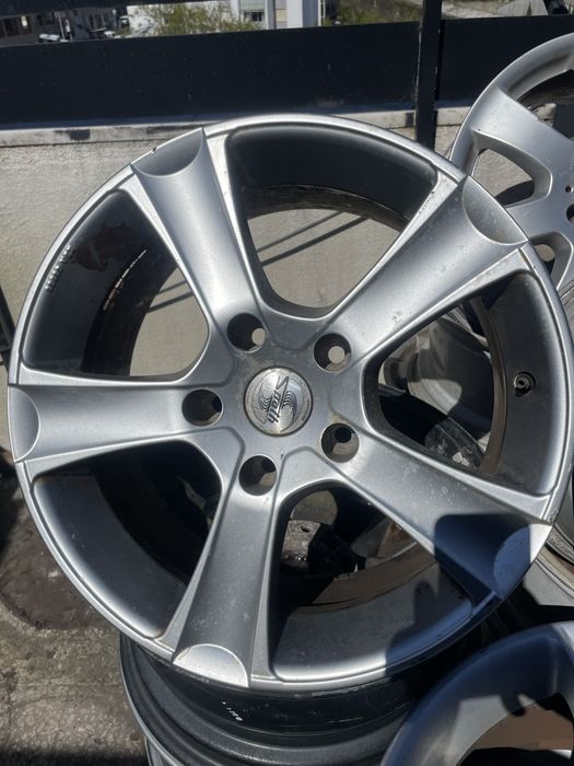 Jantes usadas 17 5x127 Chrysler