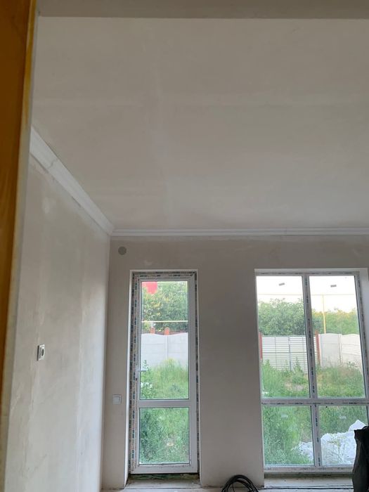 Нерубайское капитальный новый  дом под чистовую отделку в отличном мес