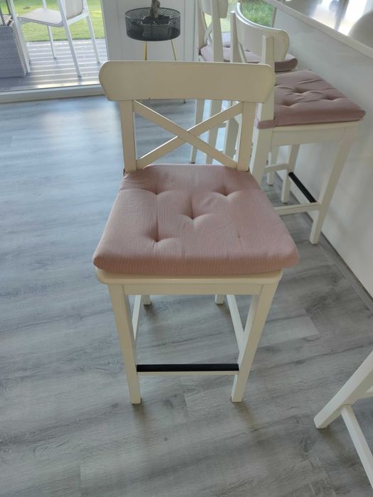 Bancos Altos de Cozinha IKEA ROSENTORP - Vendo Conjunto