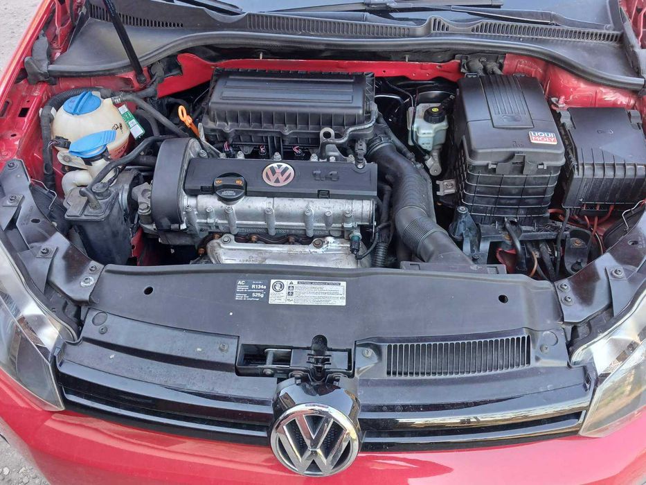 Volkswagen Golf 6  Гольф 6 1.4