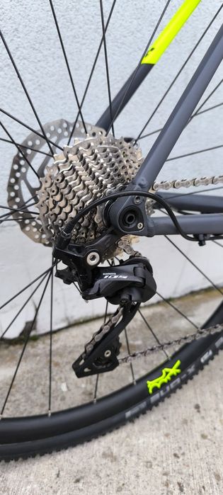 CUBE CROSS RACE (przełaj/gravel), Shimano 105 (hydraulika), Rozmiar 56