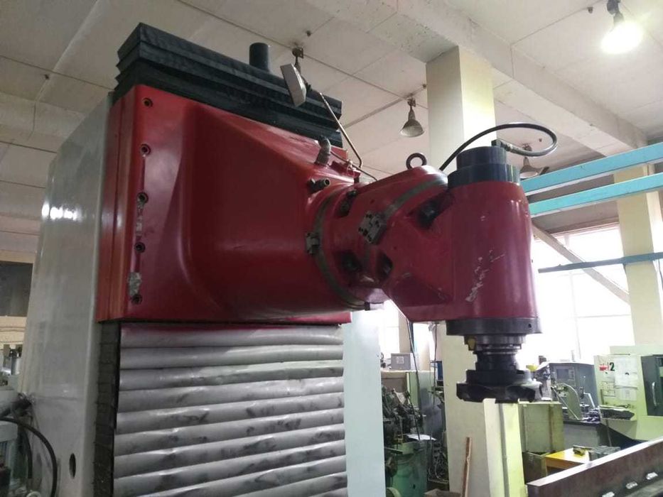 Фрезерний верстат з ЧПК  ANAYAK HVM-3800