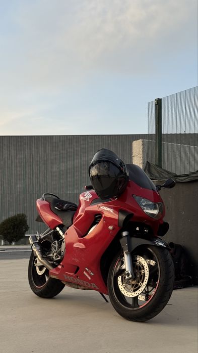 Cbr600 f4 1999 sem motor