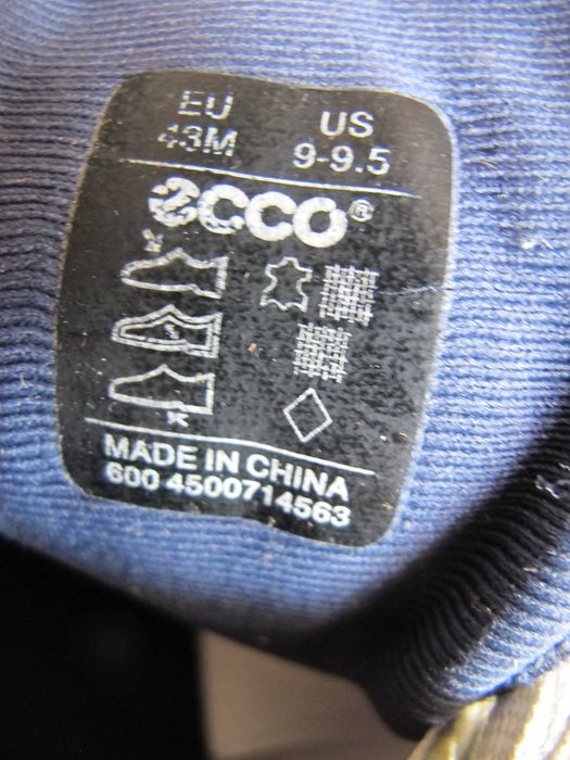 кросовки    ECCO