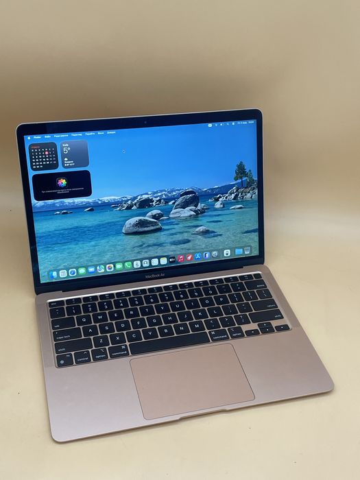 Macbook air 2020 256ssd gold хороший стан