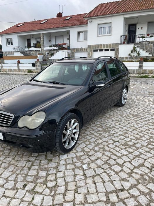 Mercedes- Benz C220