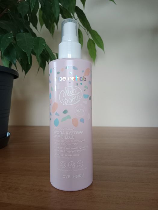 Hairboom woda ryżowa w mgiełce włosy suche i zniszczone