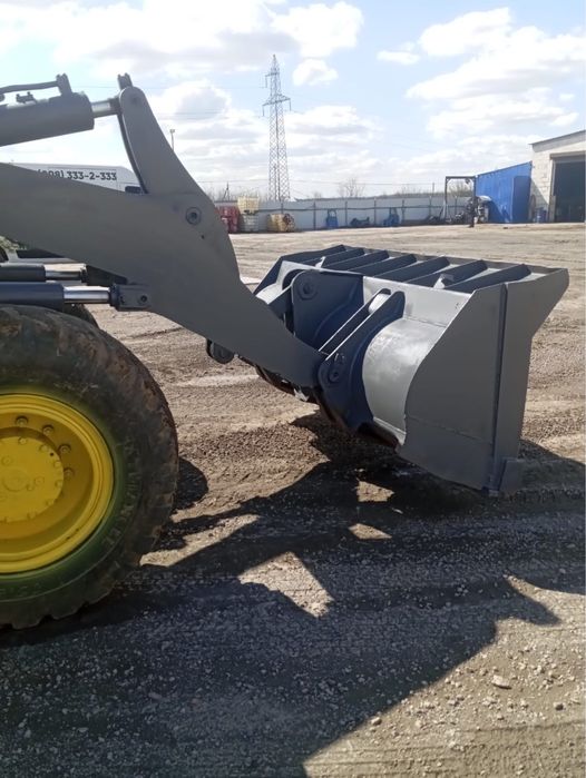 Продам фронтальный погрузчик XCMG ZL-30G (Китай