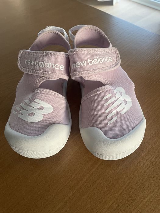 New Balance sandały różowe dla dziewczynki