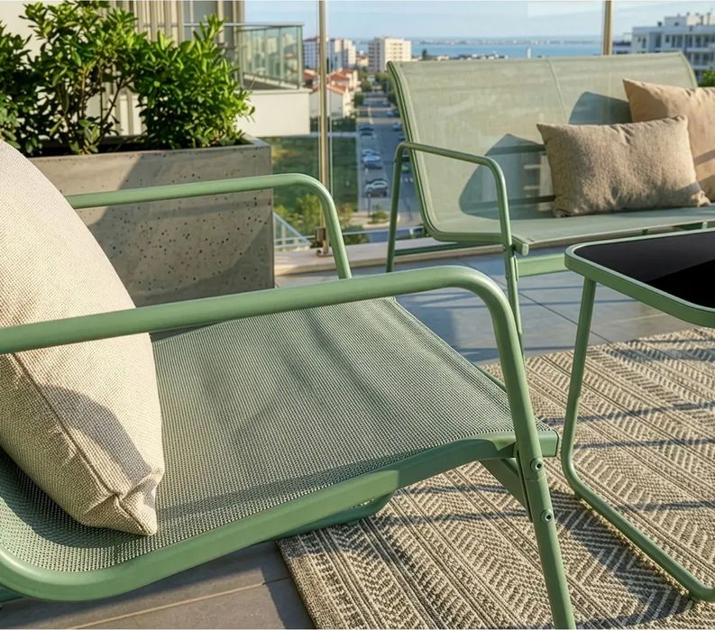 Conjunto de jardim - cadeiras e mesa - 4 lugares