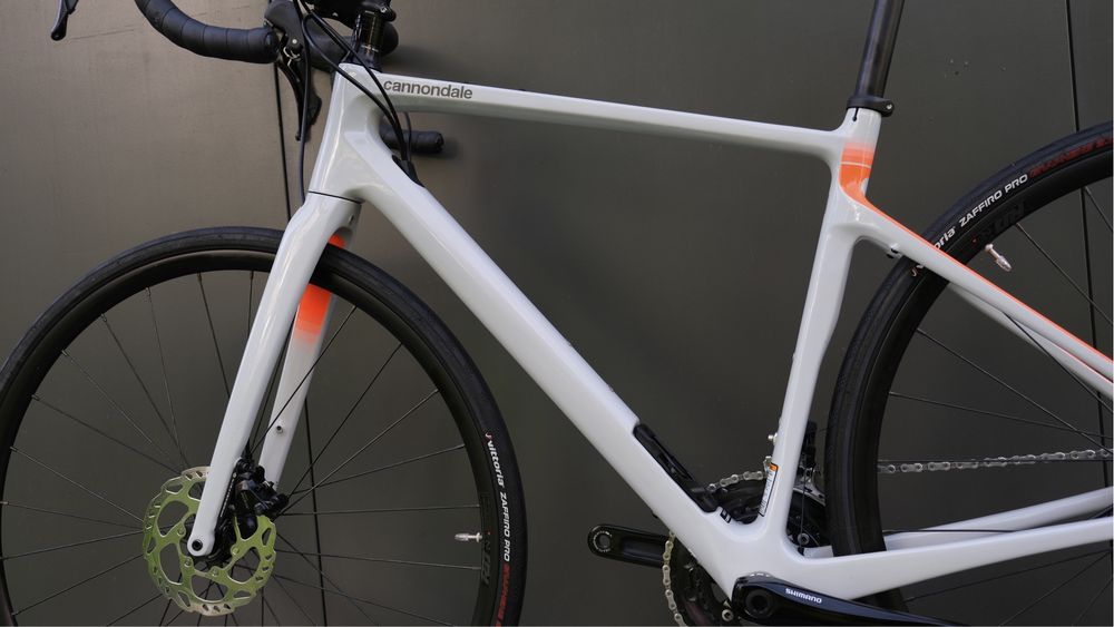 Шосейний велосипед Cannondale Synapse Carbon 3 105