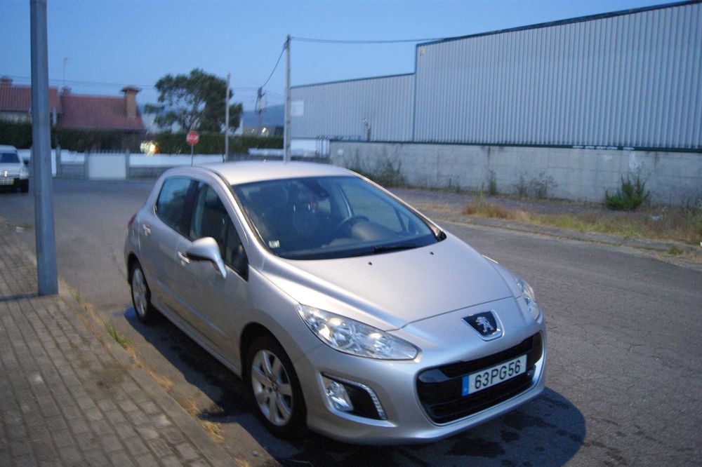 Peugeot 308 2012