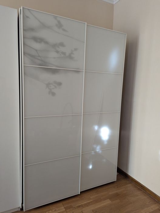 IKEA PAX (przesuwne szklane drzwi)