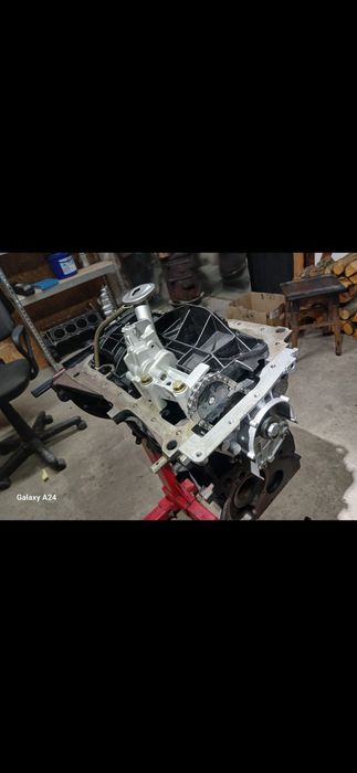 Двигун відкапіталений.1.9 дизель. Трафік,Віваро,Лагуна,Сценік Меган.