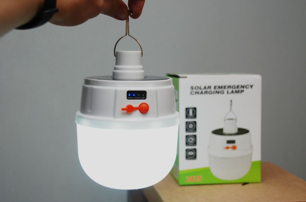 Лампа акумуляторна з сонячною панеллю, кемпинг, лампочка на батарейках