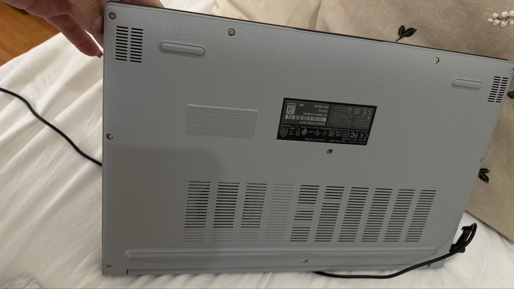 Asus VIVOBOOK novo
