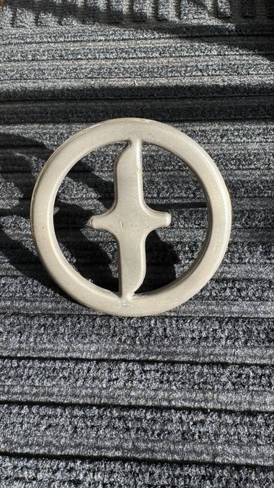Znaczek emblemat FSO polonez