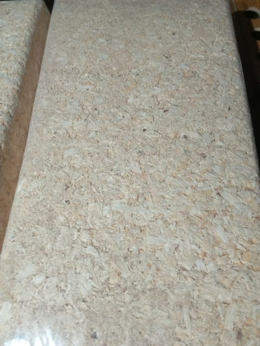 Aparas de madeira de pinho