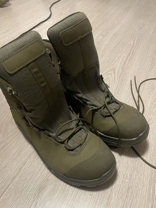 Продам черевики Берці